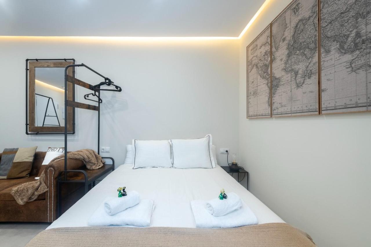 מאלגה Luxury Apartment Jacuzzi מראה חיצוני תמונה